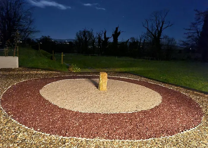 Bed & Breakfast Dernacally House And 3*